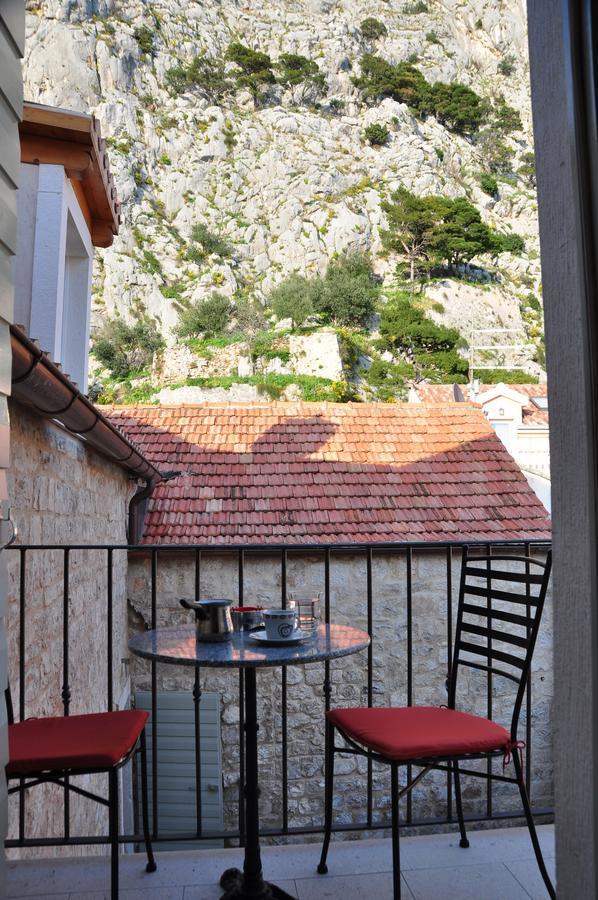 Villa Mama - Traditional Apartments In Omis, Free Parking Exterior foto