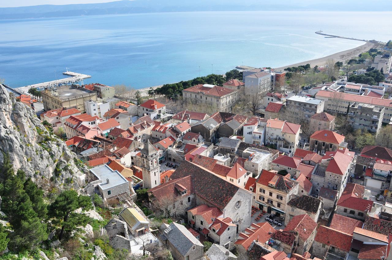 Villa Mama - Traditional Apartments In Omis, Free Parking Exterior foto