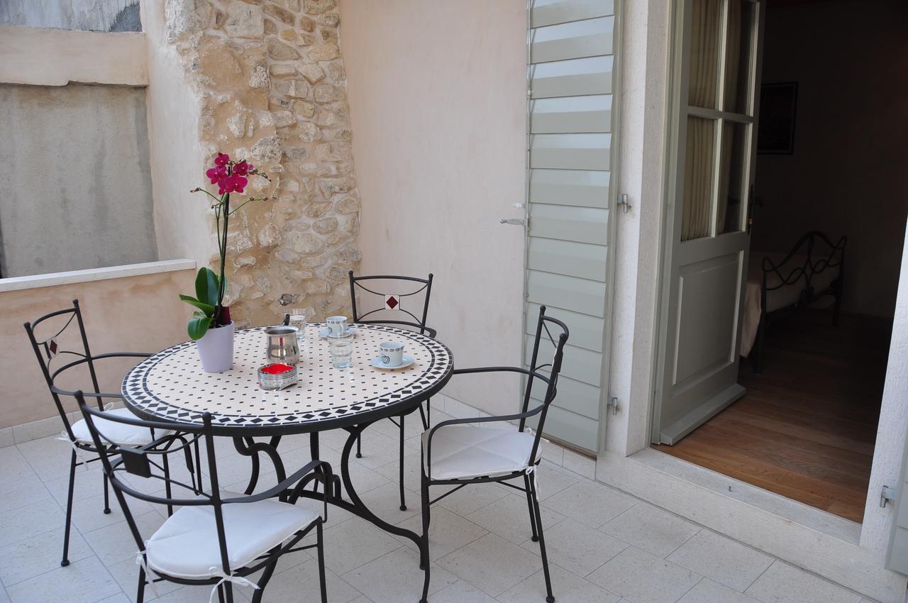 Villa Mama - Traditional Apartments In Omis, Free Parking Exterior foto